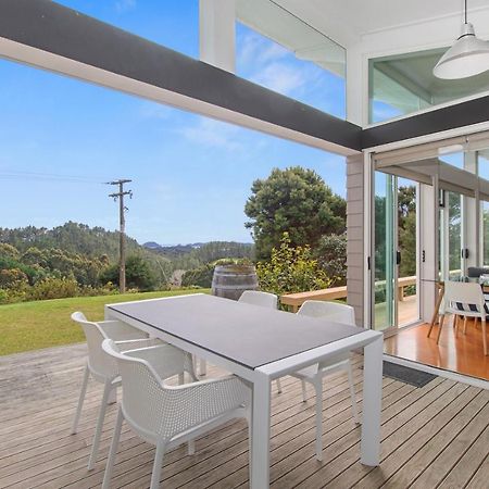 Paroa Bay Chalets - Te Whare Kereru Russell Exterior photo